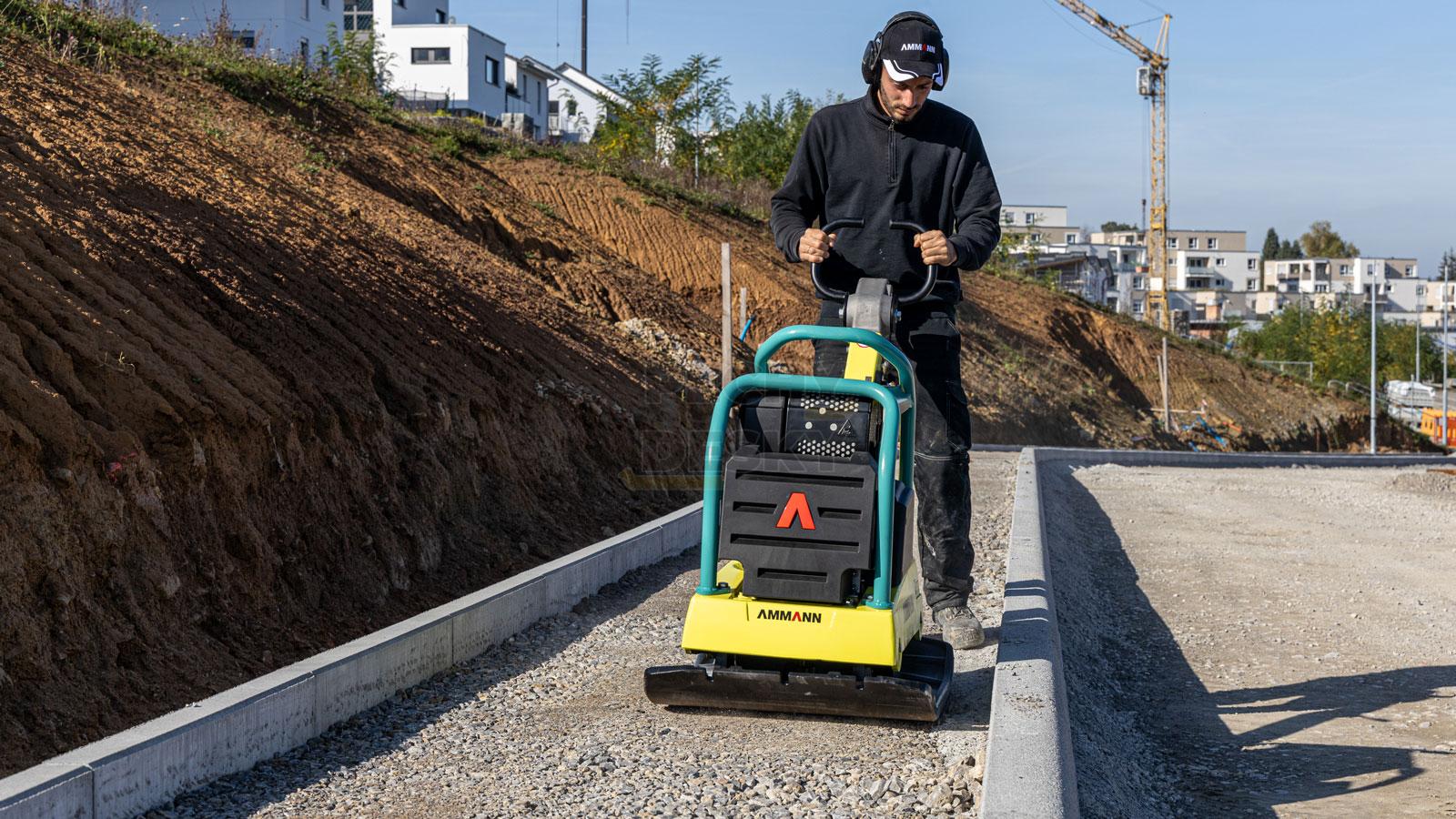 Vibrační deska obousměrná Ammann APR 40/60 - diesel