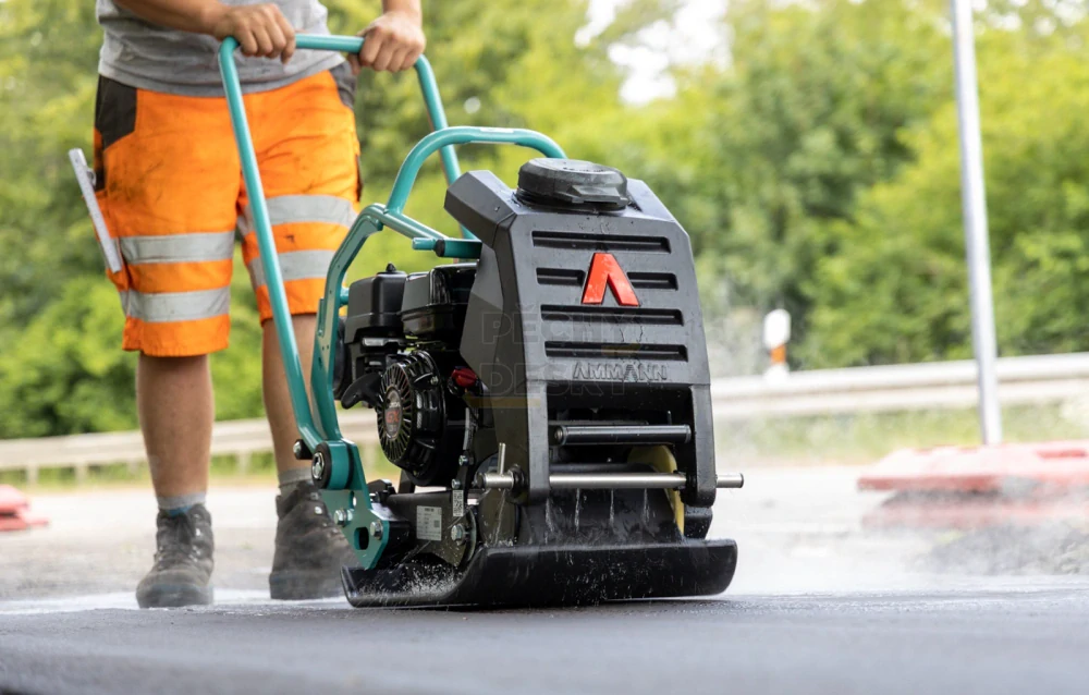 Vibrační deska jednosměrná Ammann APF 15/40
