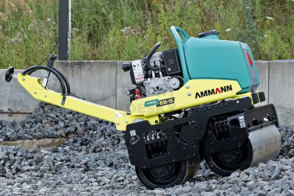 Ručně vedený vibrační válec Ammann ARW 65-S s řízením