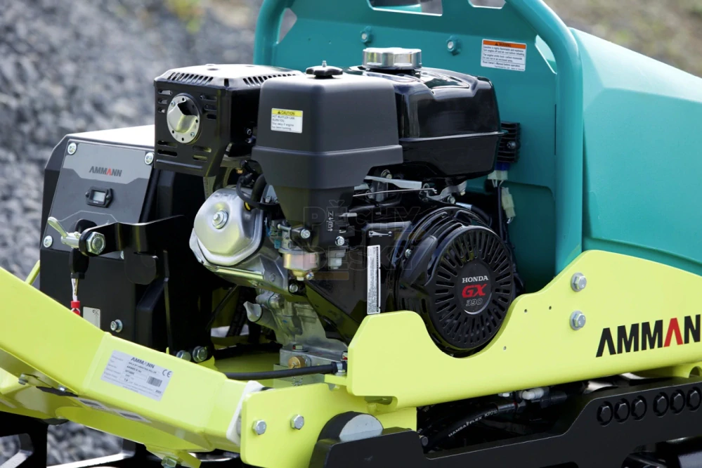 Ručně vedený vibrační válec Ammann ARW 65-S s řízením